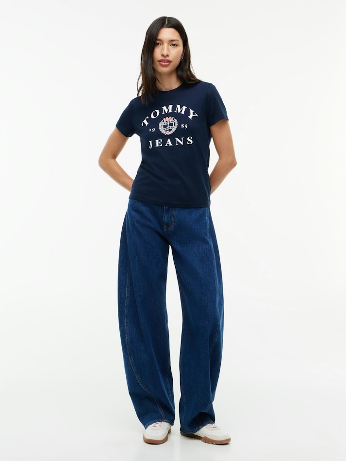 Camiseta con escudo · Tommy Hilfiger · Azul marino