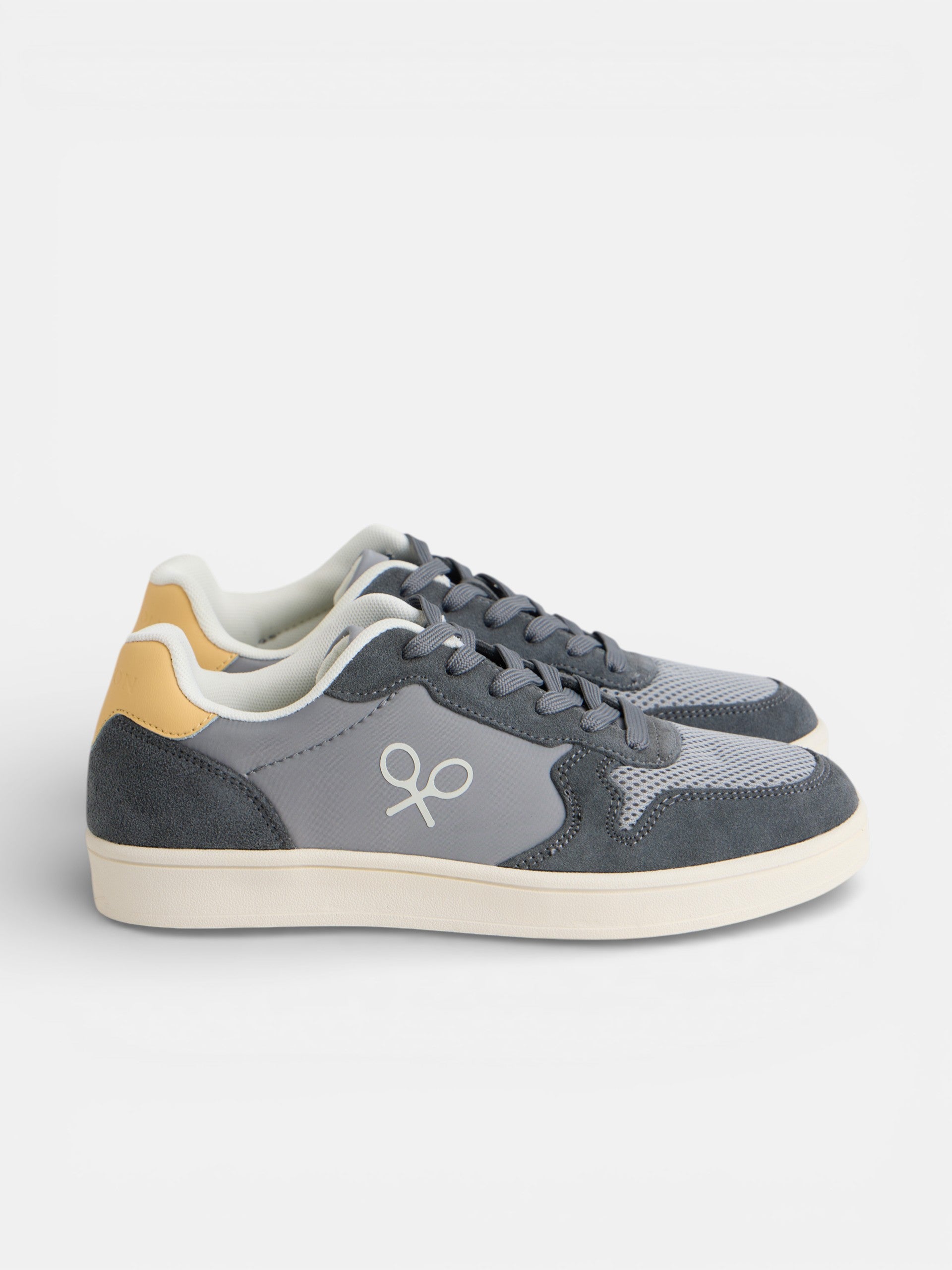 Zapatilla bicolor verde claro · Silbon